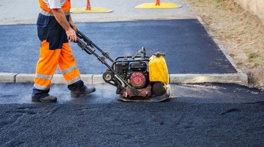 Professional gutter cleaning in Pauline, SC